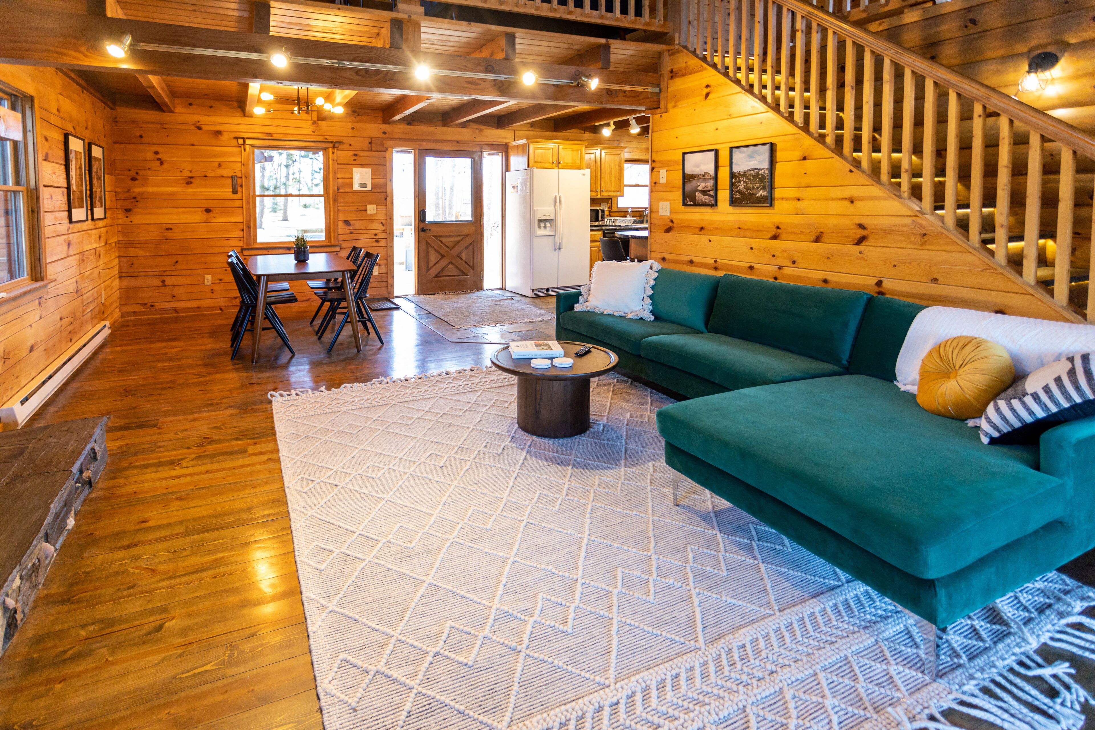 Tranquil mountain view cabin with fireplace, hot tub, grill, balcony, and patio