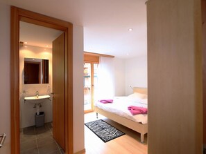 3 chambres, accès Internet