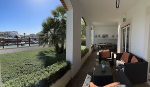 Outdoor dining - Vilamoura Lake (Quarteira)
