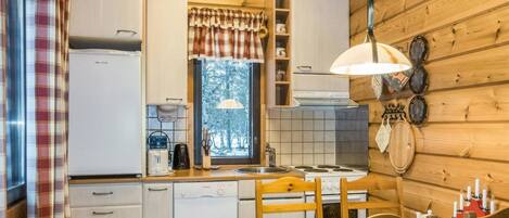 Réfrigérateur, micro-ondes, lave-vaisselle