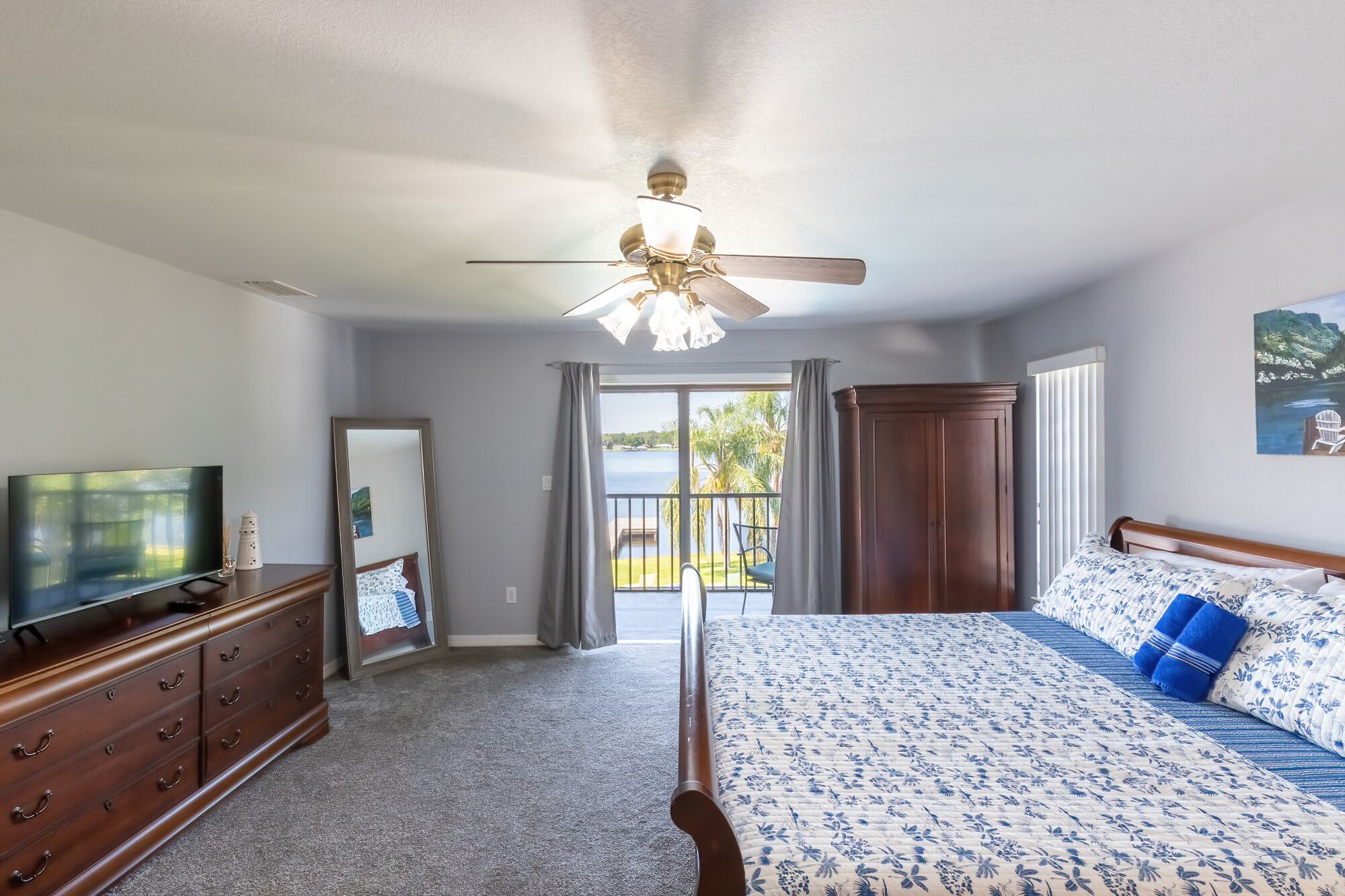 Lakefront Lodge with Pool