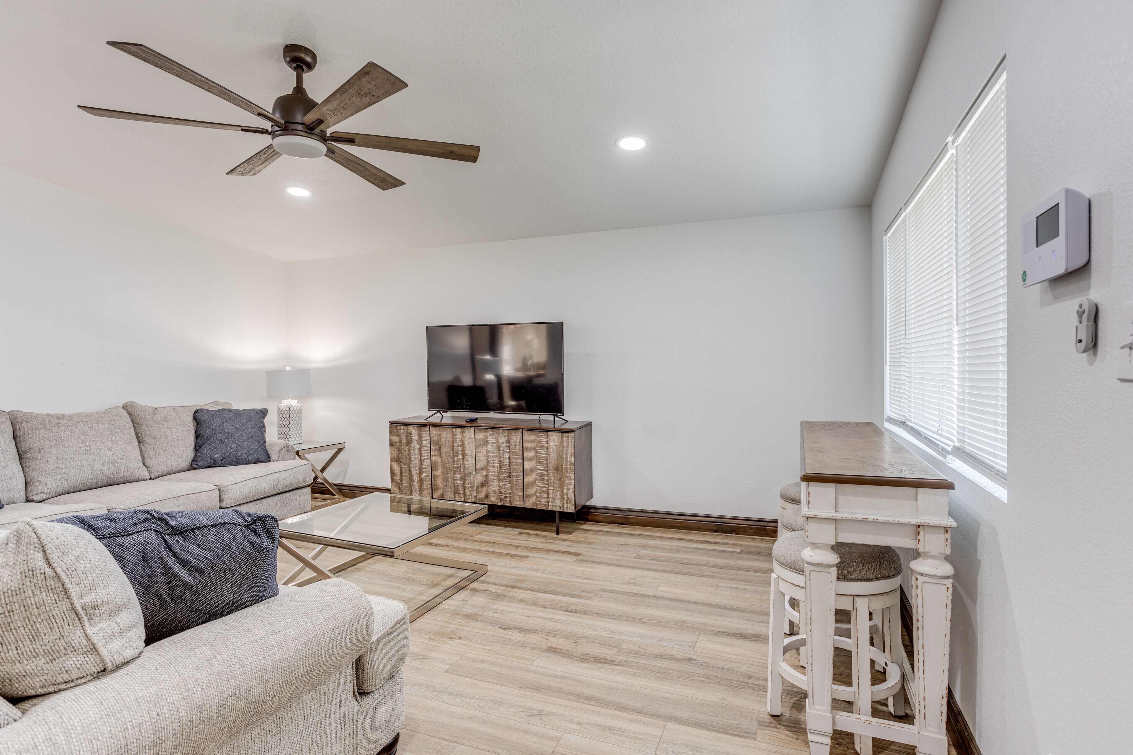 COSH Boujee House with Hot Tub Coming 11/6/2023