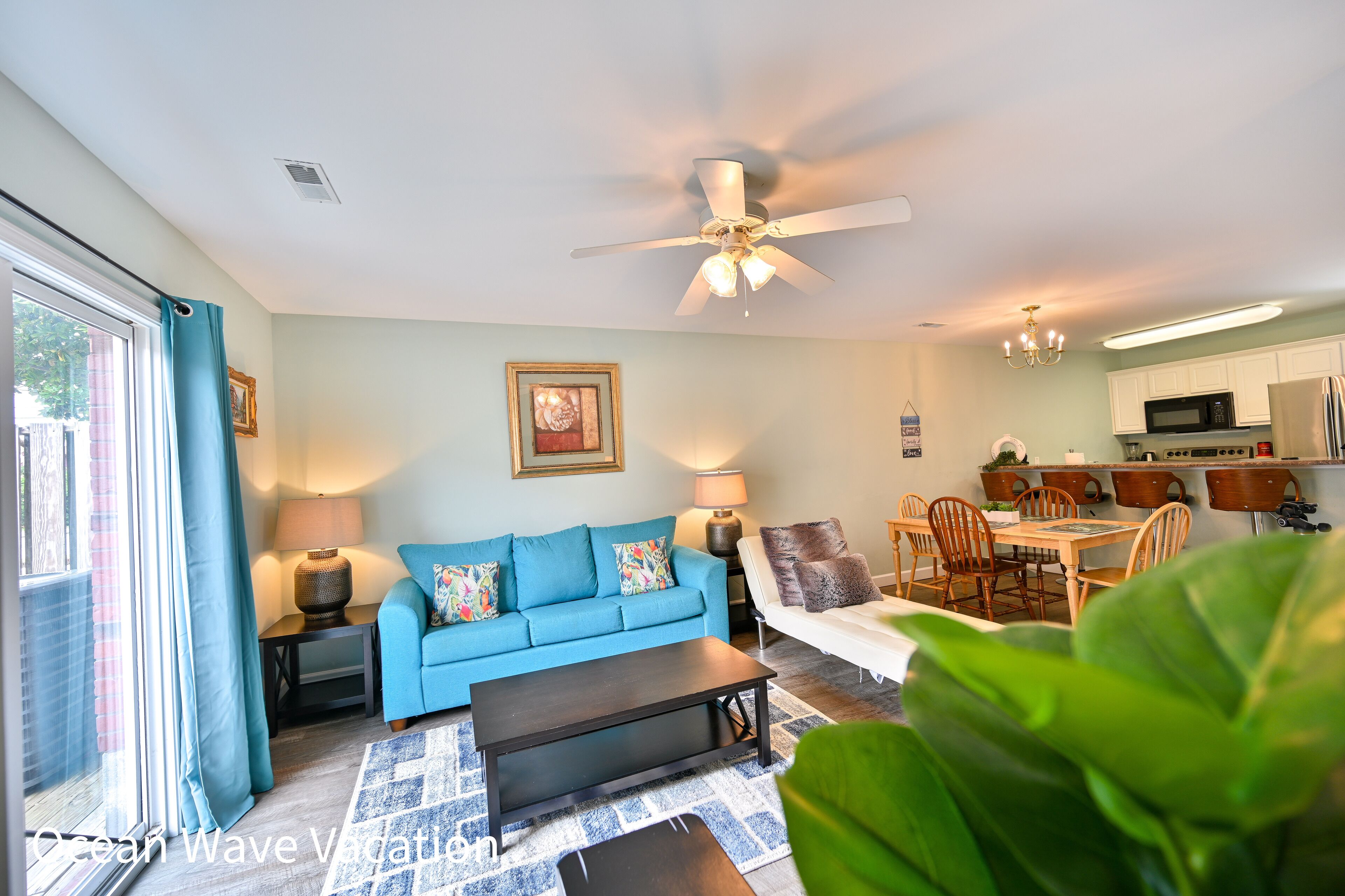 Lovely Quiet Home at the Seaside-Pet Friendly