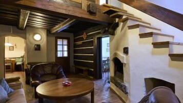 Télévision, cheminée