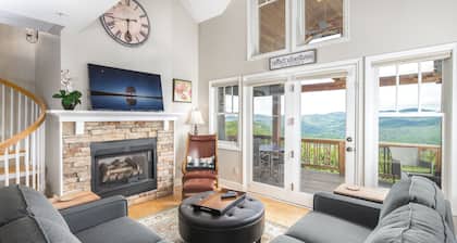 Updated Top Floor Condo!