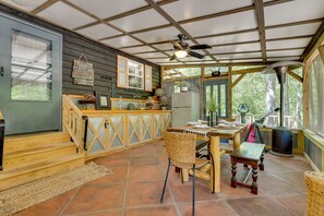 Dining - Pet-Friendly Haleyville Cabin Rental w/ Kayaks! (Haleyville)