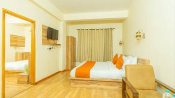Family Room | Premium bedding, Select Comfort beds, free WiFi, bed sheets