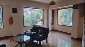 Children’s play area – indoor - Hotel Rising Star (Manali)