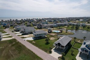Exterior - Luxury Beach House/Resort-Style Pool/2 Kings (Galveston)