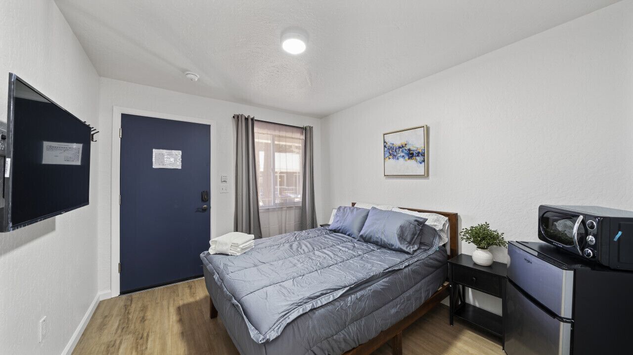 AL Unit 7 · Adventure Lodge