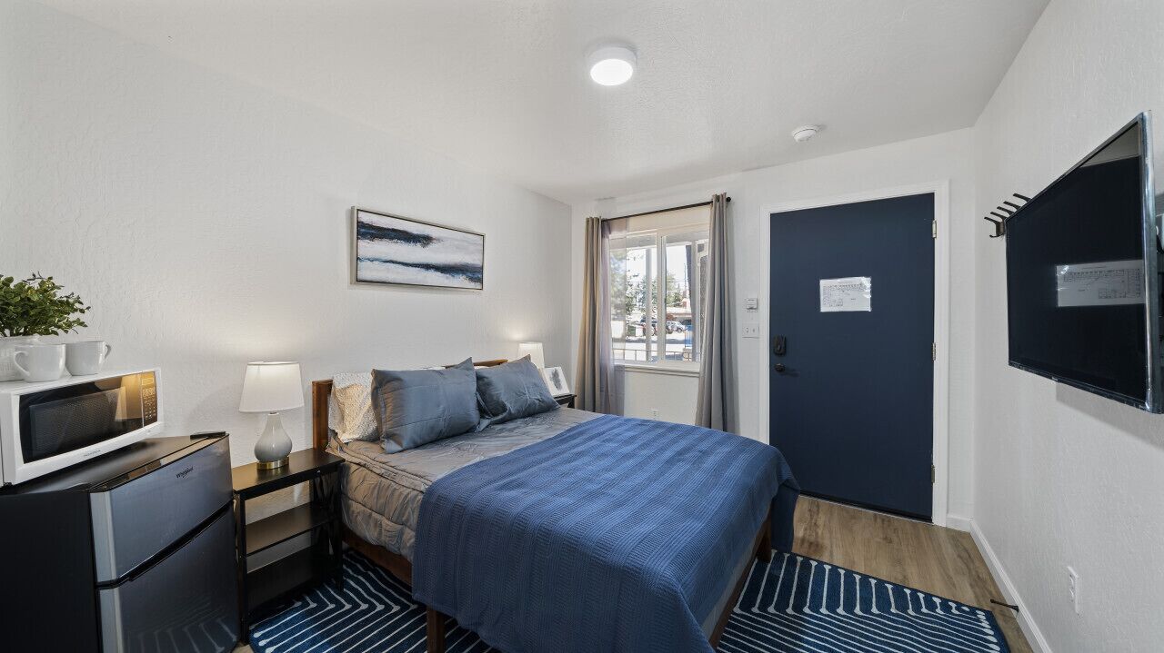 AL Unit 8 · Adventure Lodge