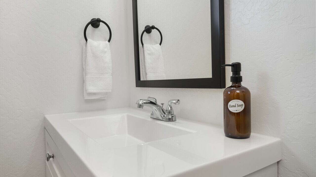 AL Unit 19 · Adventure Lodge