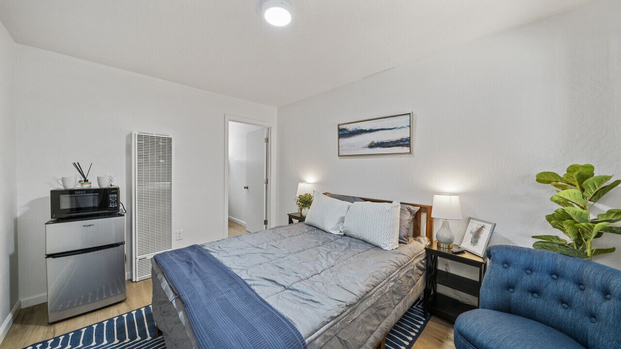 AL Unit 14 · Adventure Lodge