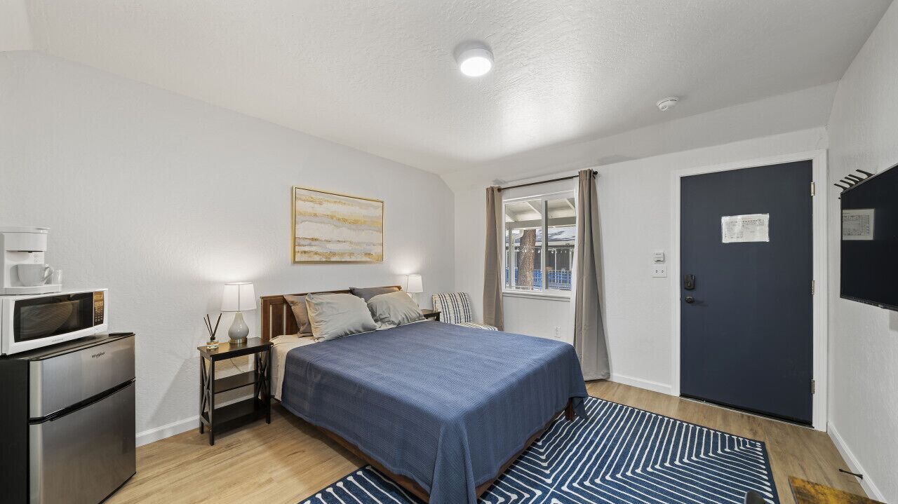 AL Unit 10 · Adventure Lodge