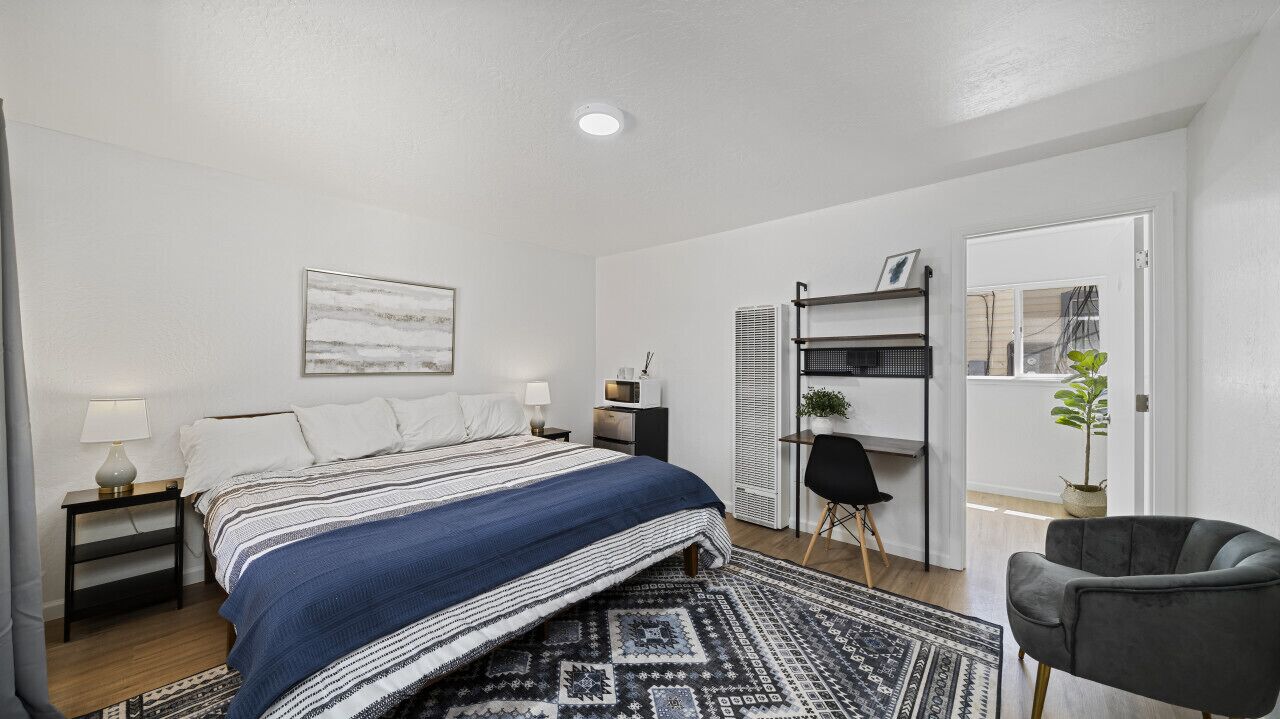 AL Unit 16 · Adventure Lodge