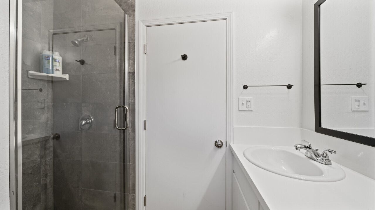 AL Unit 20 · Adventure Lodge