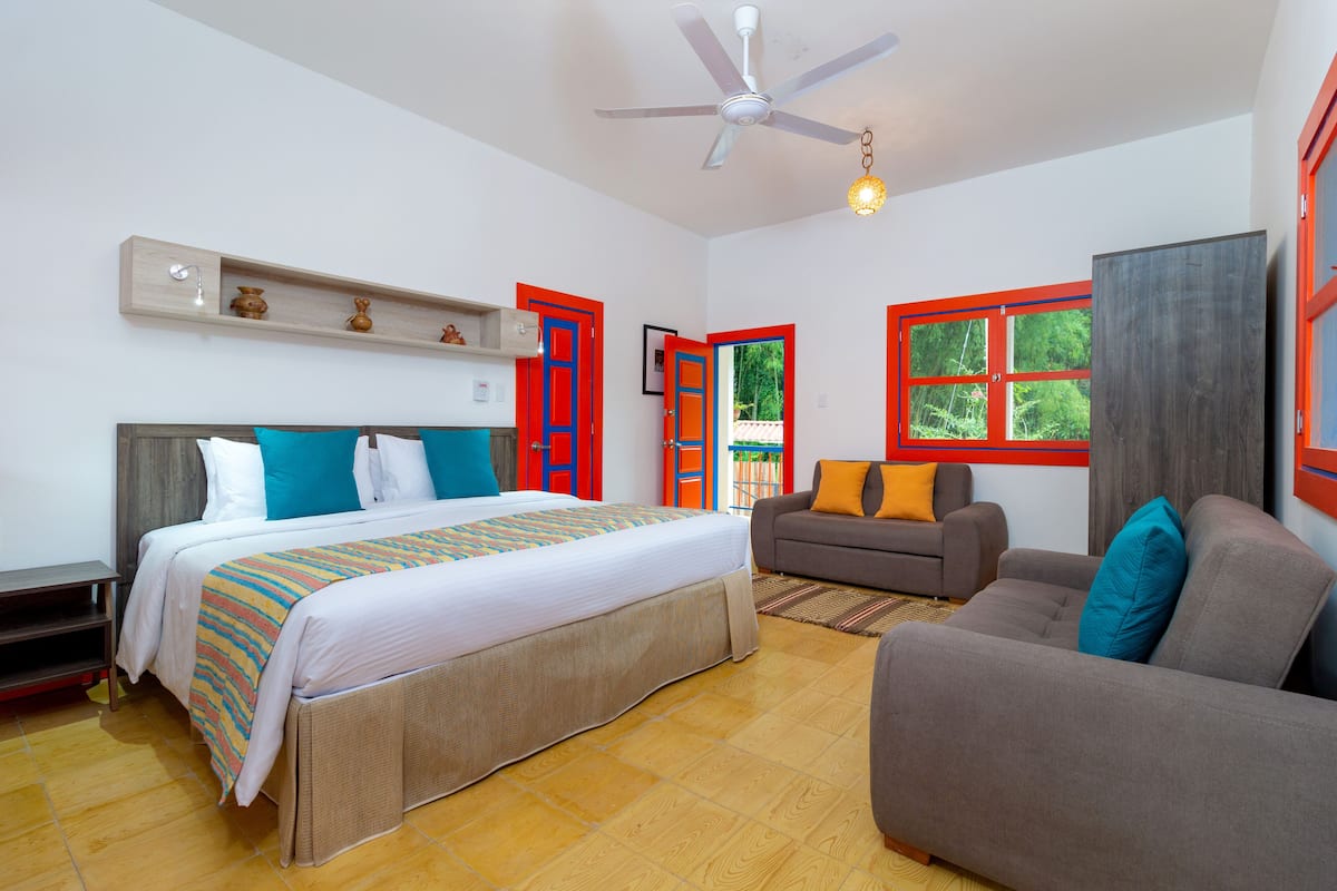 Wifi gratis, ropa de cama, accesible en silla de ruedas