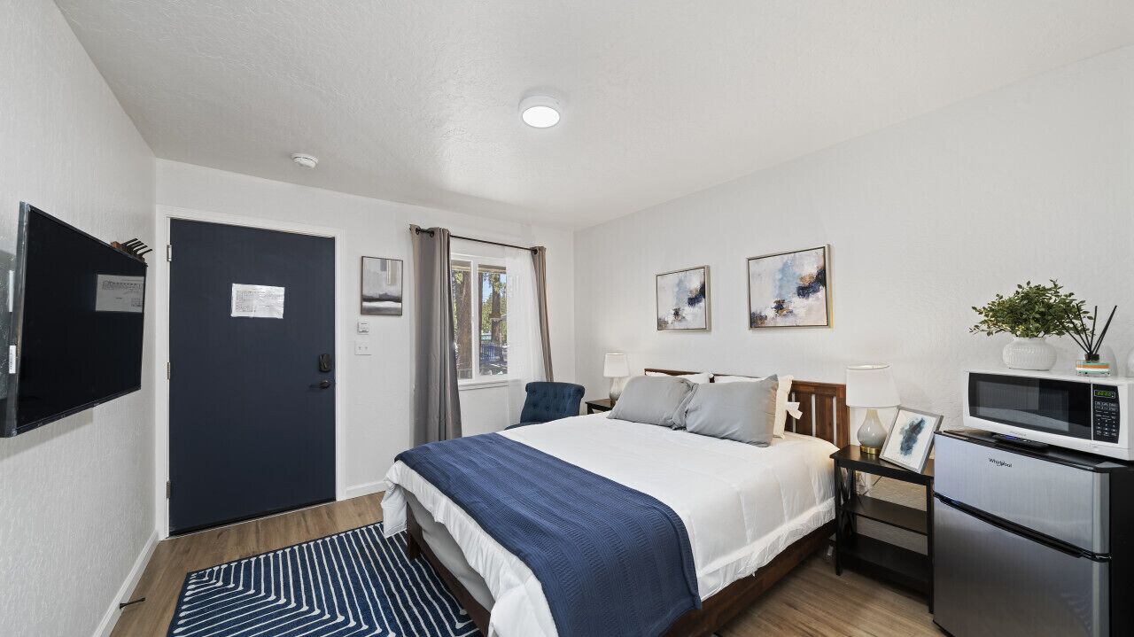 AL Unit 15 · Adventure Lodge