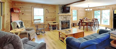 House (3 Bedrooms) | Front of property
