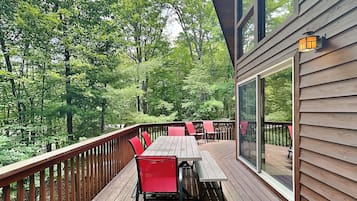 House (4 Bedrooms) | Property amenity