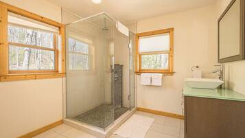 House (5 Bedrooms) | Property amenity
