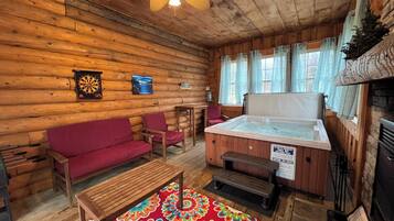 House (2 Bedrooms) | Property amenity