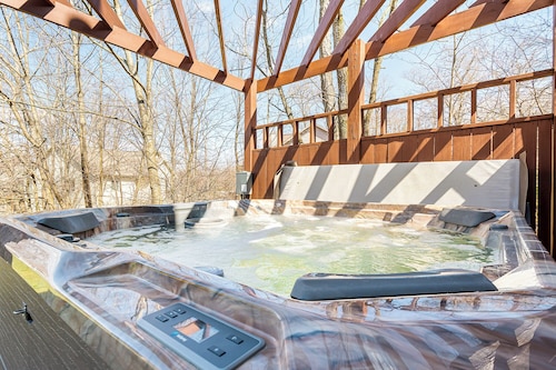 Owl Be Back by Taylor Made Deep Creek