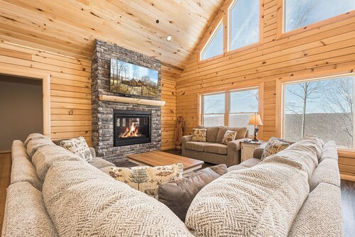 Mountain Crest Lodge by Taylor Made Deep Creek