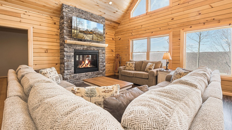 Mountain Crest Lodge by Taylor Made Deep Creek