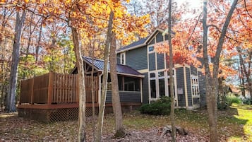 House (3 Bedrooms) | Property amenity