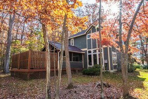 House (3 Bedrooms) | Property amenity