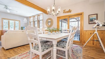 House (3 Bedrooms) | Property amenity