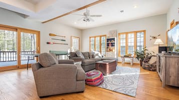 House (3 Bedrooms) | Property amenity