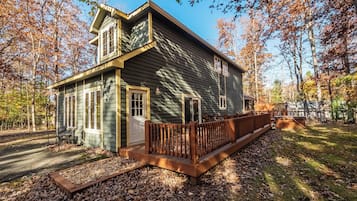 House (3 Bedrooms) | Property amenity