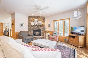 House (3 Bedrooms) | Property amenity - Serenity Now by Taylor Made Deep Creek (Swanton)