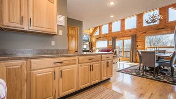 House, Multiple Beds, Fireplace | Private kitchen | Fridge, microwave, oven, stovetop