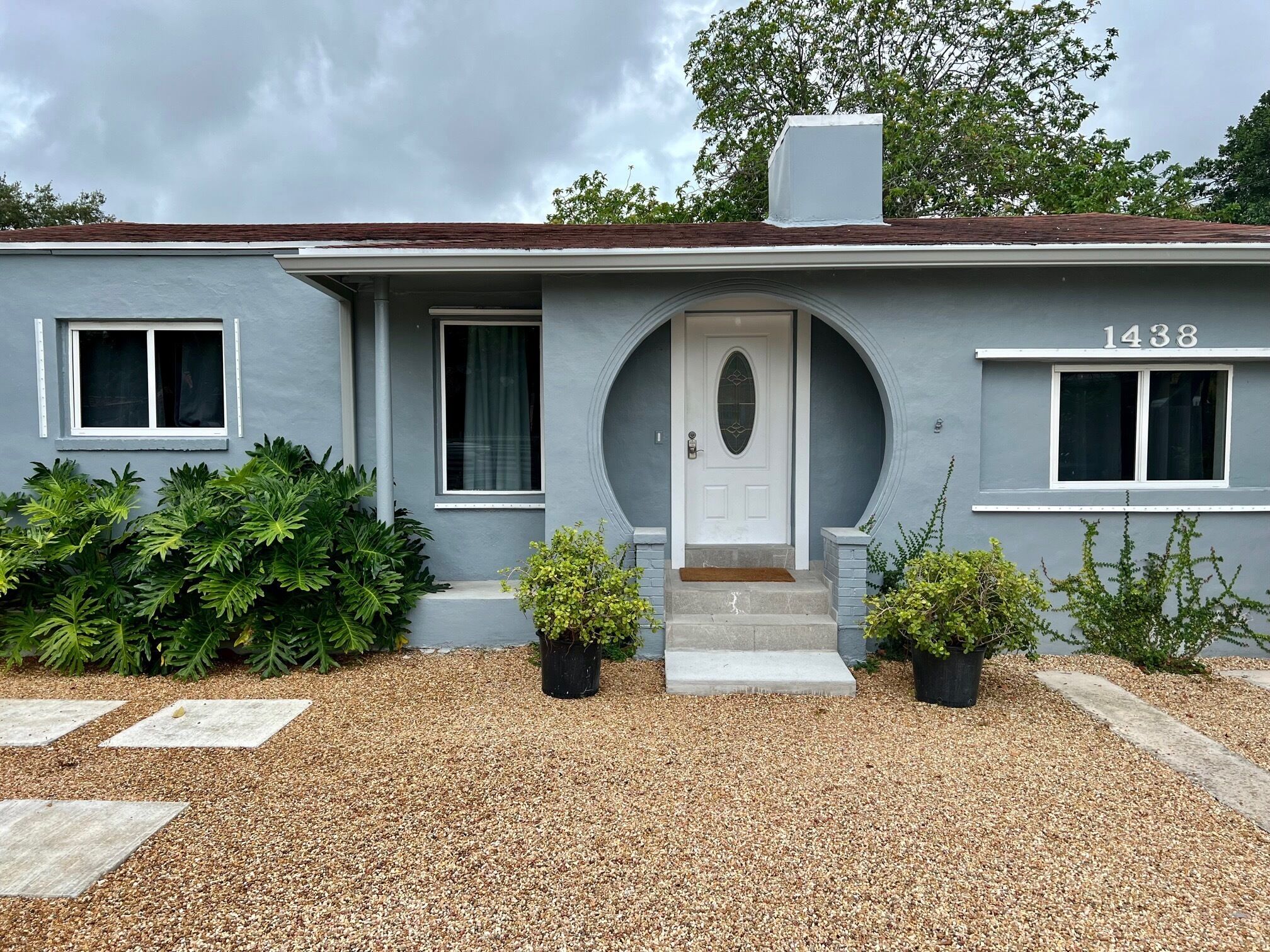 Centrally located 5 bedroom house with parking