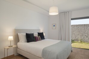 3 bedrooms, in-room safe, blackout drapes, soundproofing - Casas do Miradouro 7 by Heart of Funchal (Funchal)
