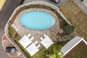 Utomhuspool