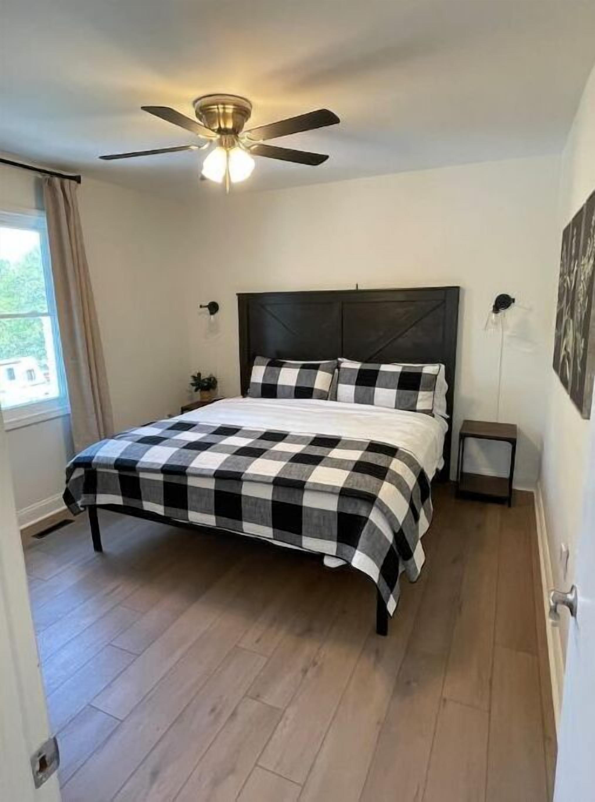 Stylish remodel near KC stadiums