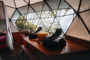 家庭套房 | 免费 WiFi、床单