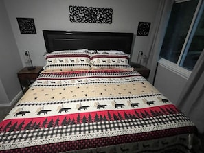 3 bedrooms, iron/ironing board, free WiFi, bed sheets