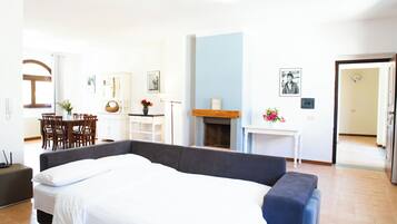 Setrika/meja setrika dan Wi-Fi gratis