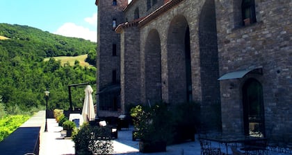 HT CASTELLO DI CAMPOLONGO