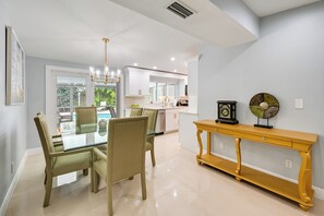 Villa (4 Bedrooms) | Innvendig