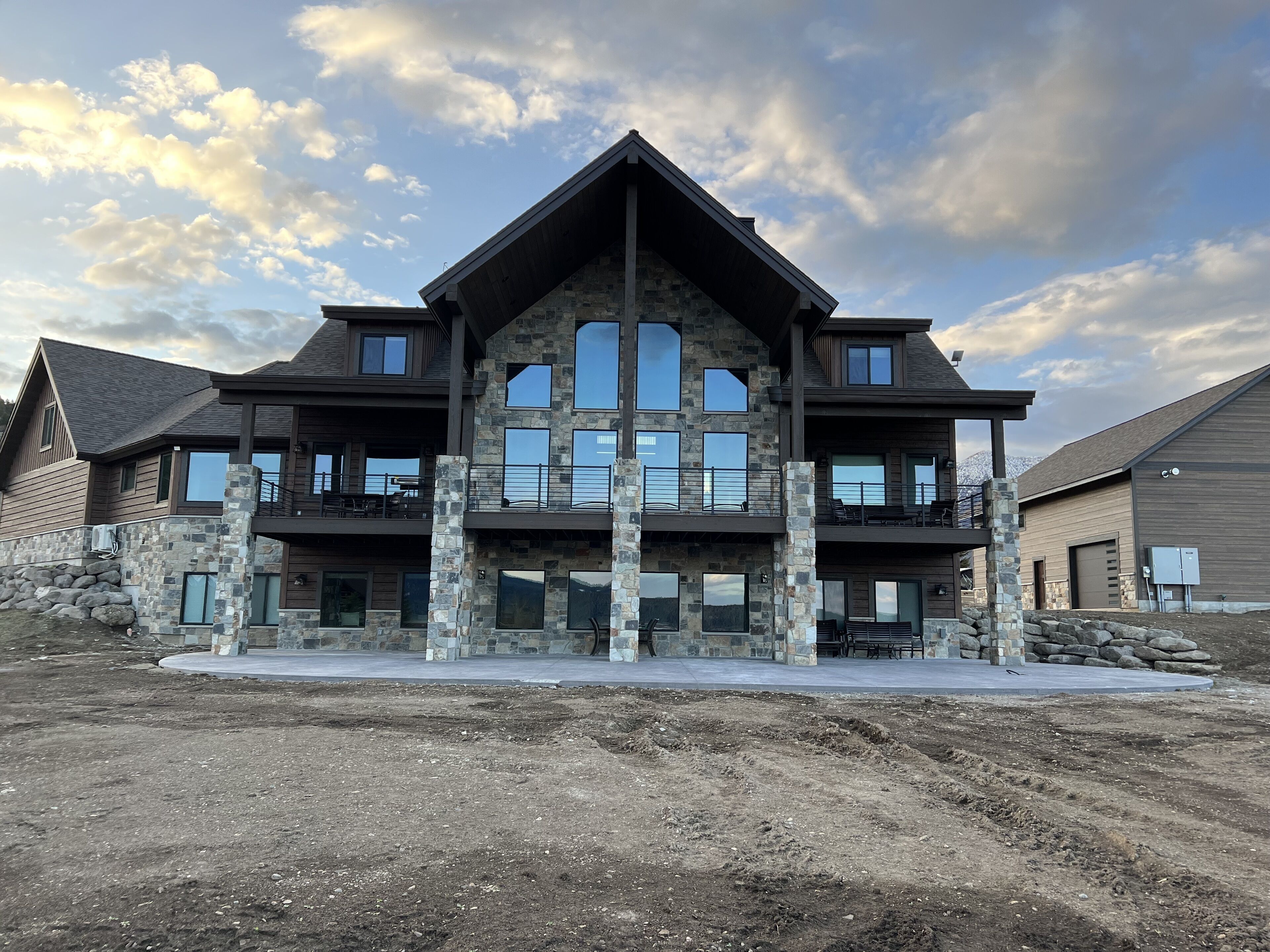 New cabin on Henry's Lake