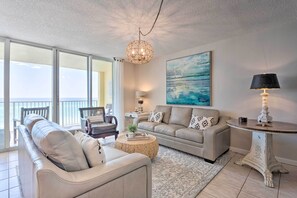 Apartment (2 Bedrooms) | Interior - Beachfront Fort Walton Beach Condo w/ Pool Access! (Fort Walton Beach)