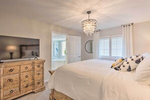 Apartment (2 Bedrooms) | Interior - Beachfront Fort Walton Beach Condo w/ Pool Access! (Fort Walton Beach)