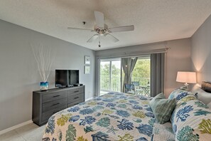 Apartment (2 Bedrooms) | Interior - Walk to Manatee Public Beach: Cozy Getaway! (Holmes Beach)
