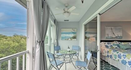 Condo w/ Pool & Gulf Access on Anna Maria Island!